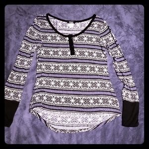 Black & White Tribal High Low Long Sleeved Top
